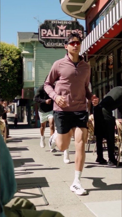 Frame from the 7Pacific short